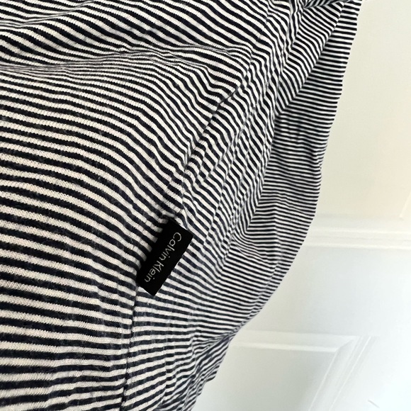 Calvin Klein t-shirt - Picture 3 of 4